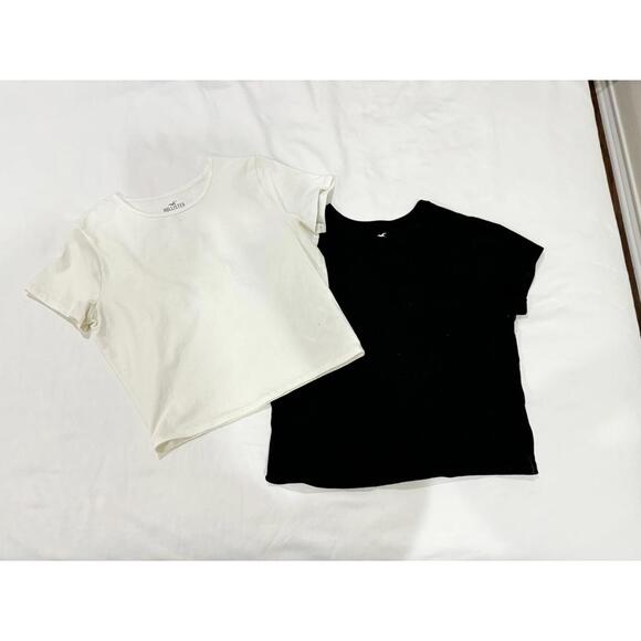 Hollister Set of 2 Baby Tee Black & White Fitted Cropped T-shirt- Size Large - Picture 2 of 7